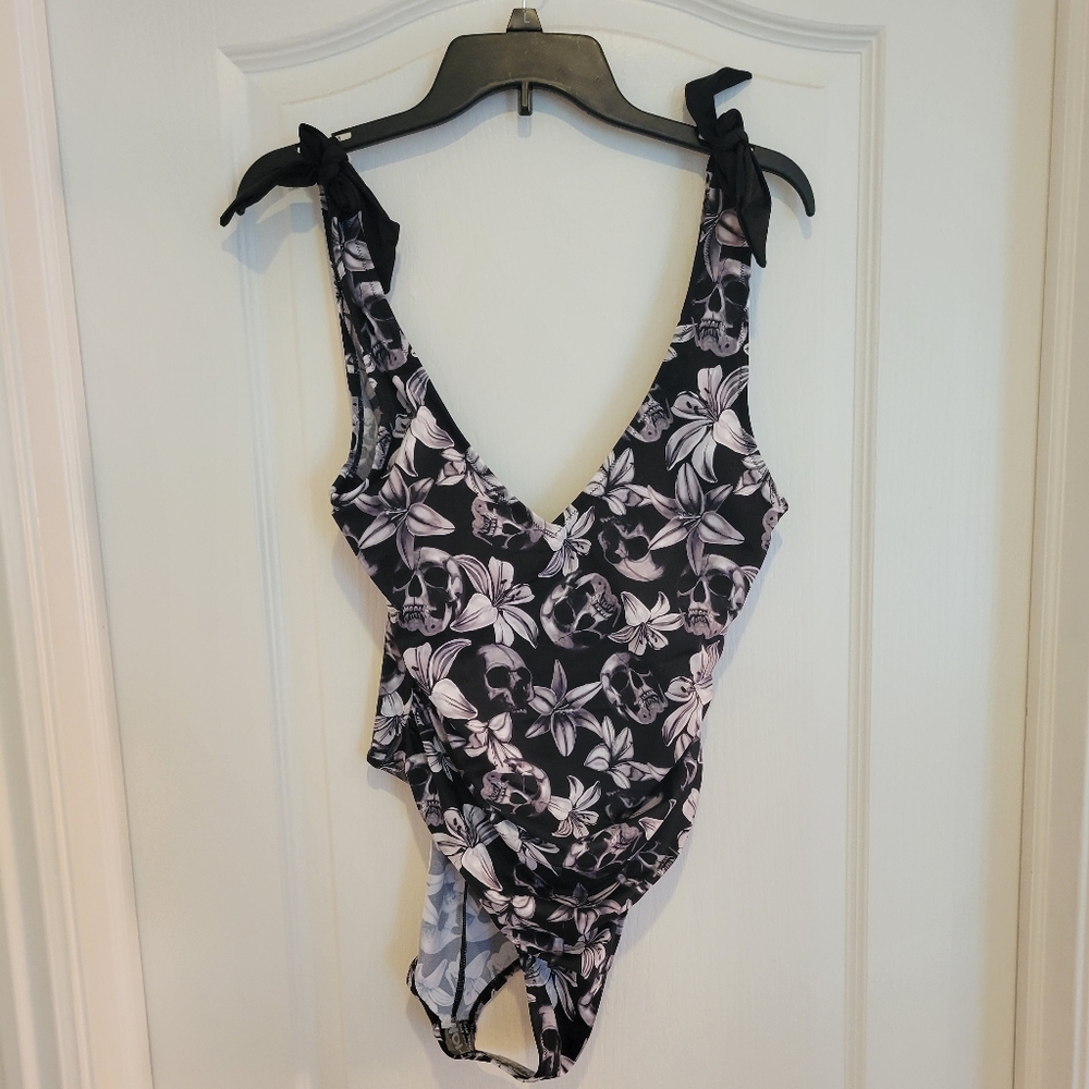 NWT Nerissa Killstar Swimsuit